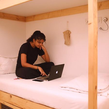 Nap Manor Hostels Mumbai Luaran gambar